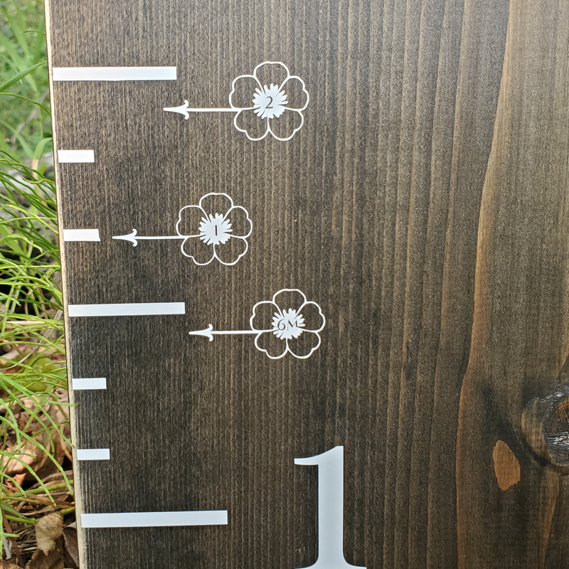 A Poppy Flower Height Marking Arrows with flowers on it by Little Prairie Craft Co.